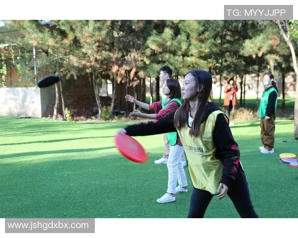 飞盘纪实:记录上海飞盘队的奋斗经历_1